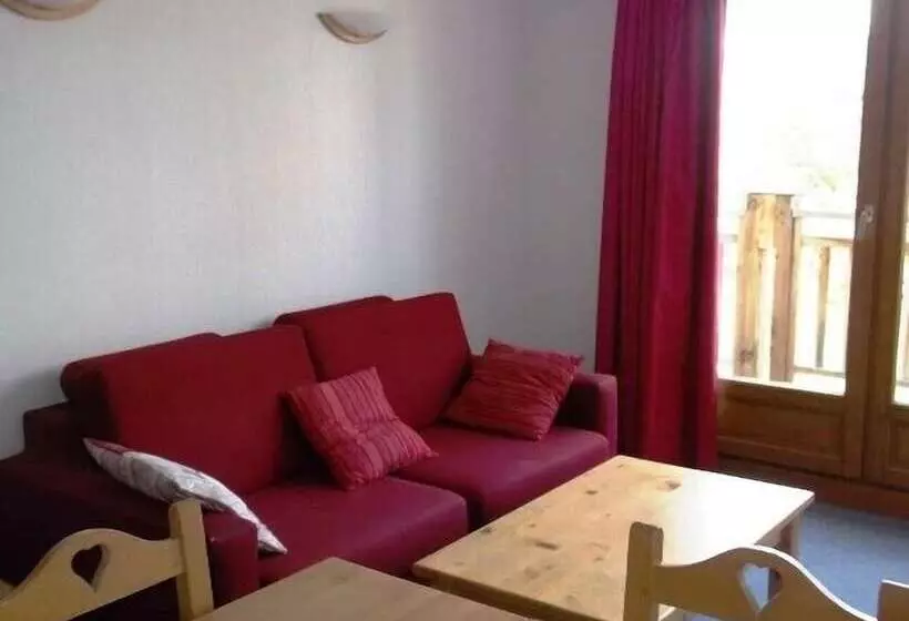 Le Rond Point Des Pistes