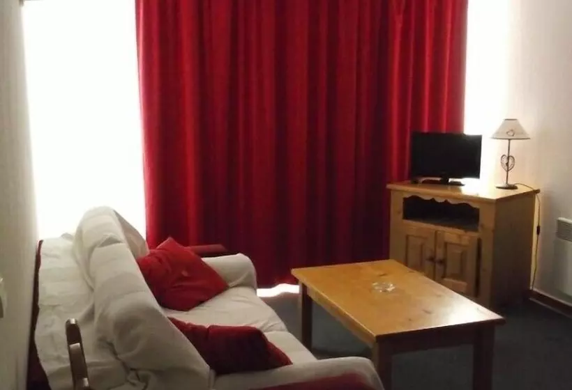 Le Rond Point Des Pistes