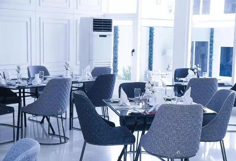 Summerset Continental Hotel Maitama By T E L E Hospitality