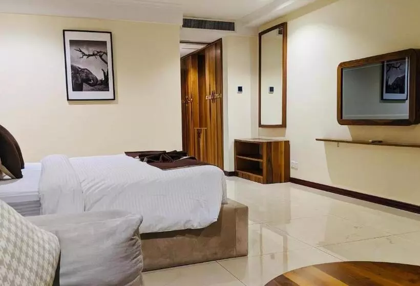 Summerset Continental Hotel Maitama By T E L E Hospitality