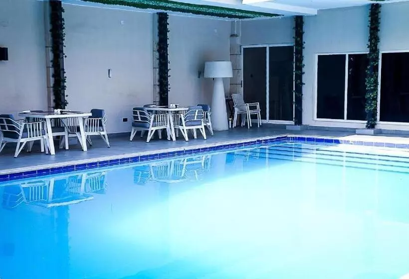 Summerset Continental Hotel Maitama By T E L E Hospitality