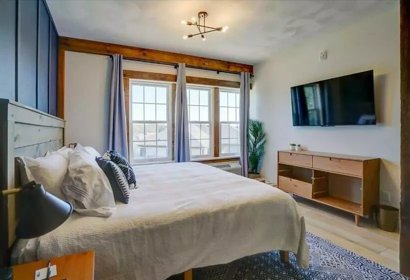 ユースホステル 206   King Suite