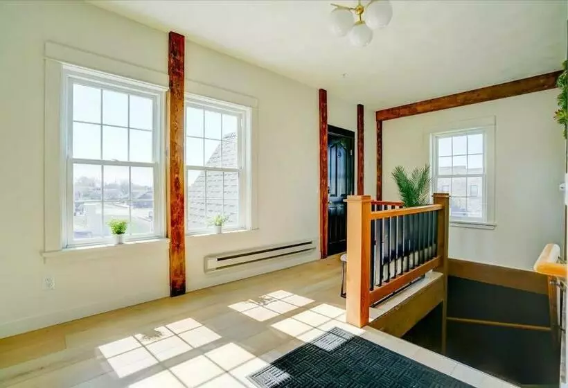 ユースホステル 206   King Suite