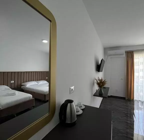 ホテル Leodori 3 Suites
