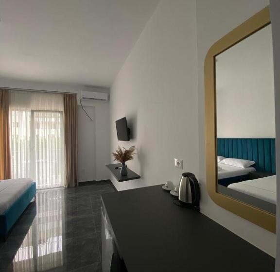 هتل Leodori 3 Suites