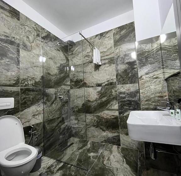 هتل Leodori 3 Suites