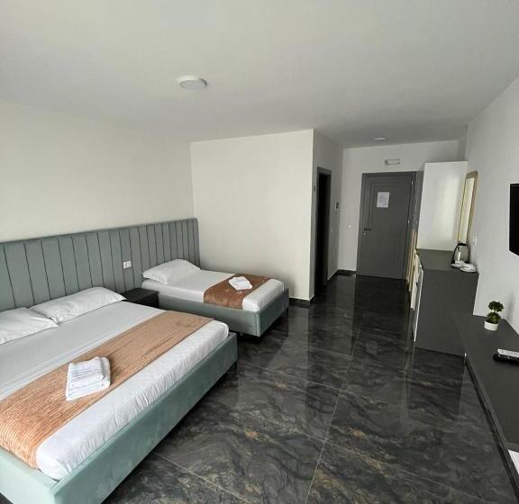 هتل Leodori 3 Suites