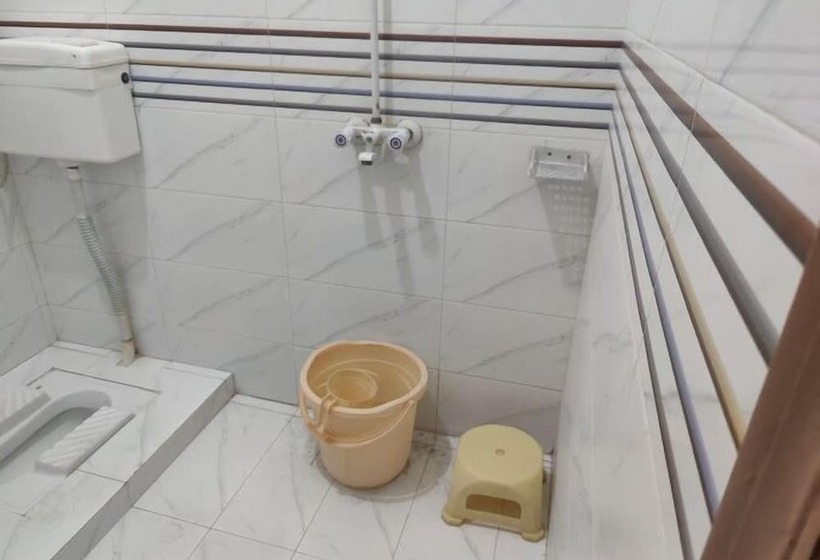 پانسیون Jinnah Airport Guest House