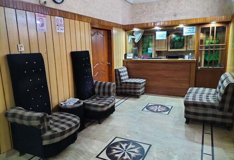 پانسیون Jinnah Airport Guest House