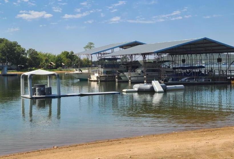 Resort Willow Beach Rv Park & Marina