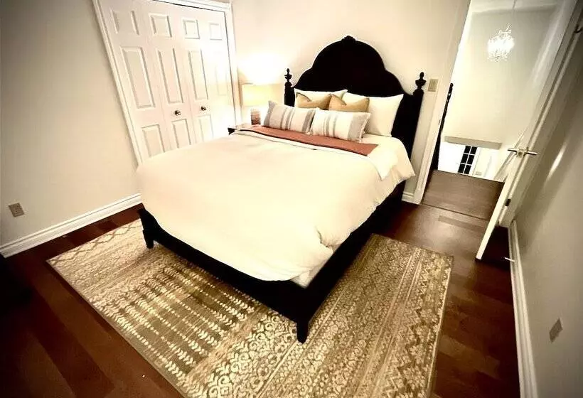 تختخواب و صبحانه Settlers Suites