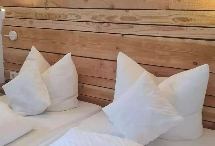 Hotelli Familienresort Wiesenhof