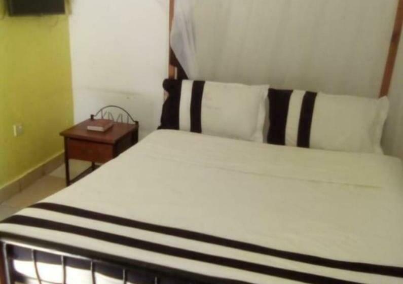 پانسیون Msafiri Rift Lodge