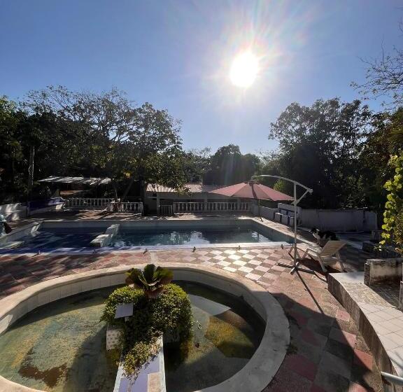 پانسیون Solaire