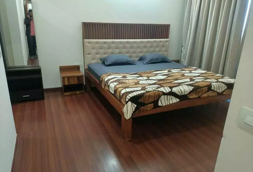 ベッドアンドブレックファースト Royal Suites 3 Bhk Neo