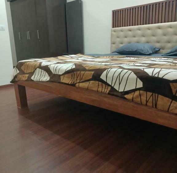 Aamiaismajoitus (B&B) Royal Suites   3 Bhk   Neo