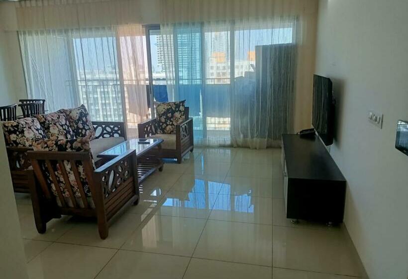 Aamiaismajoitus (B&B) Royal Suites   3 Bhk   Neo