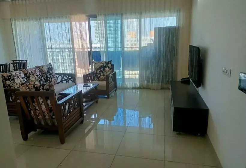 ベッドアンドブレックファースト Royal Suites 3 Bhk Neo