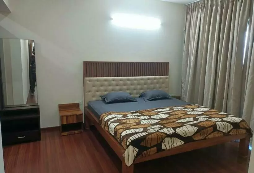 ベッドアンドブレックファースト Royal Suites 3 Bhk Neo