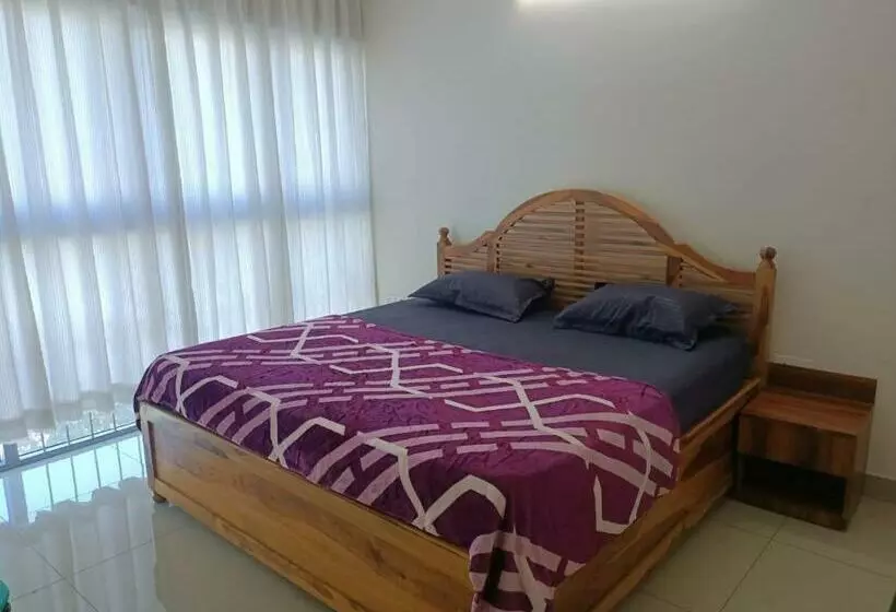 ベッドアンドブレックファースト Royal Suites 3 Bhk Neo