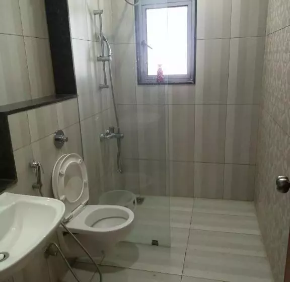 ベッドアンドブレックファースト Royal Suites 3 Bhk Neo