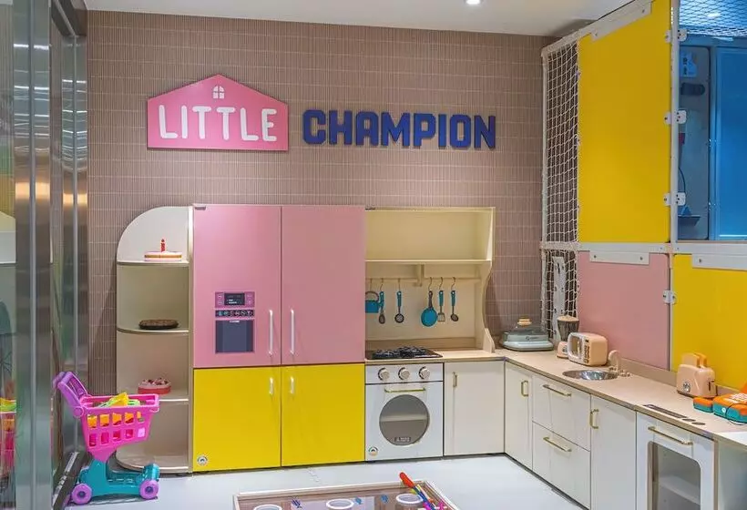 Hotelli Asherah Villa D  Aqua