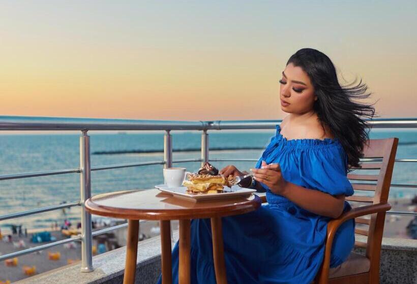 هتل El Mena Grand