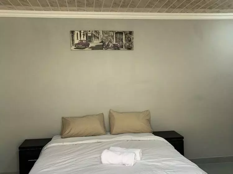 Hotelli Northmead Lodge