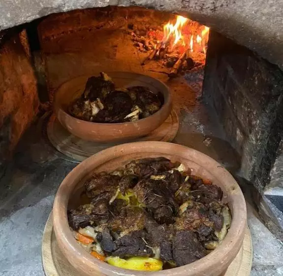 Majatalo Bujtina Vrenezi