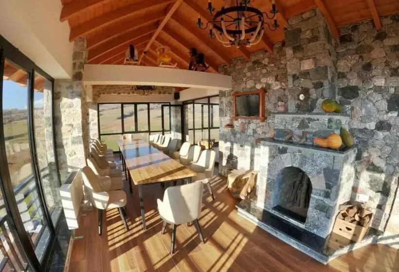 Majatalo Bujtina Vrenezi