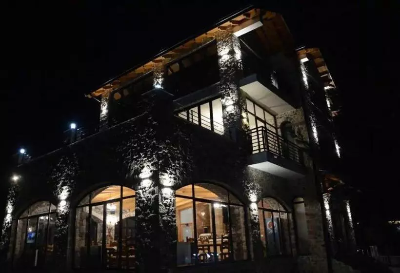 Majatalo Bujtina Vrenezi