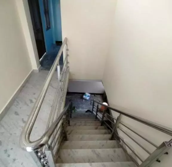 Majatalo Pratima Boys Pg