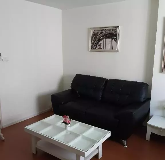 ペンション Room In Condo   T8impact Challenger Mueang Thon Thani Free Wifi