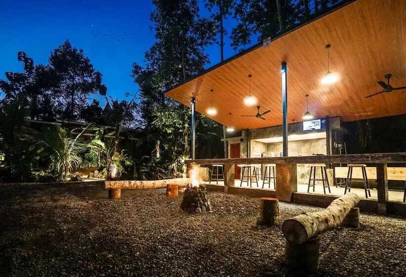 リゾートホテル Daydream Lodge