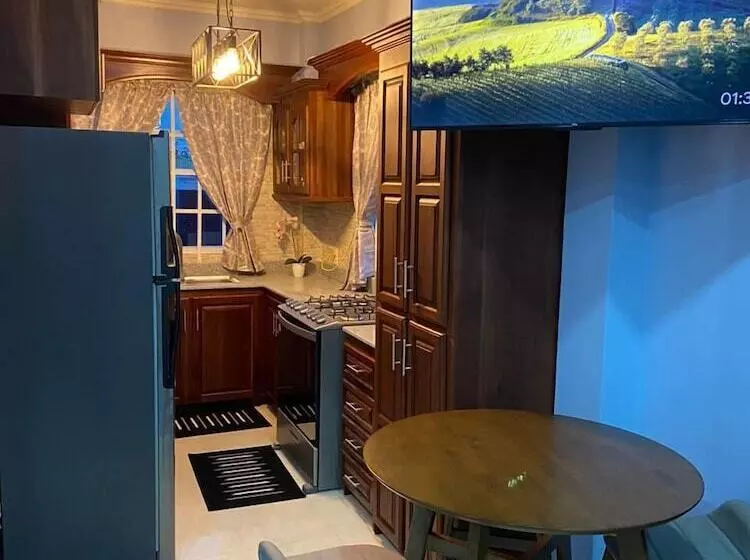 تختخواب و صبحانه Singh S Apartment