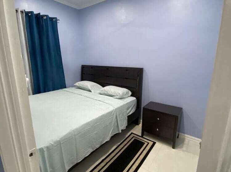 تختخواب و صبحانه Singh S Apartment