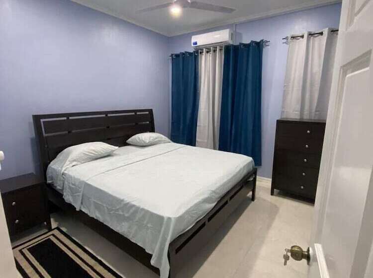 تختخواب و صبحانه Singh S Apartment