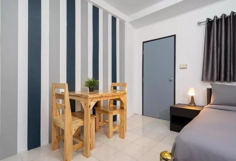 Black Pantera Hostel