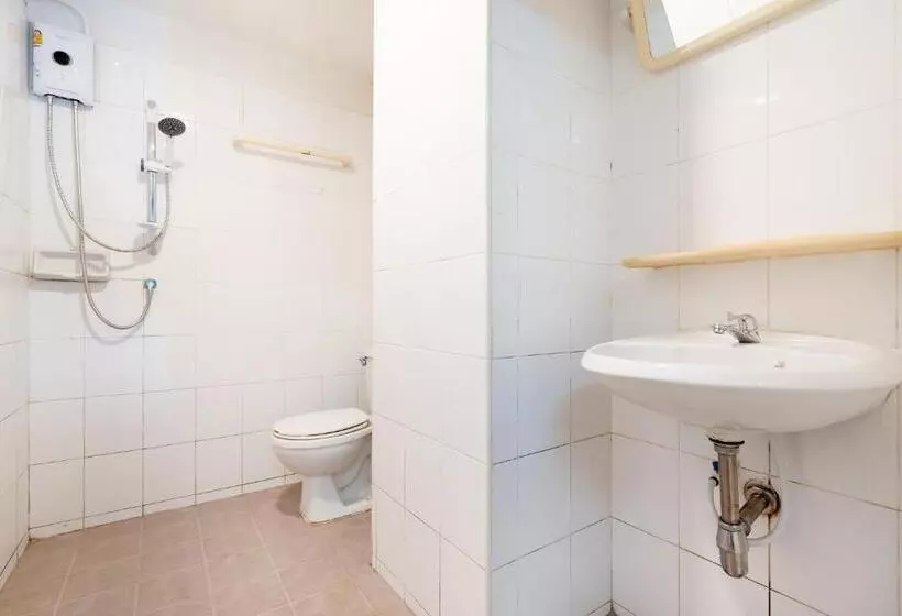 Black Pantera Hostel