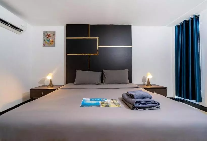 Black Pantera Hostel