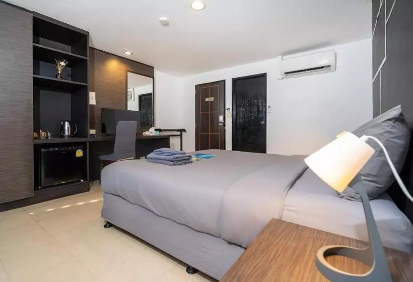 Black Pantera Hostel