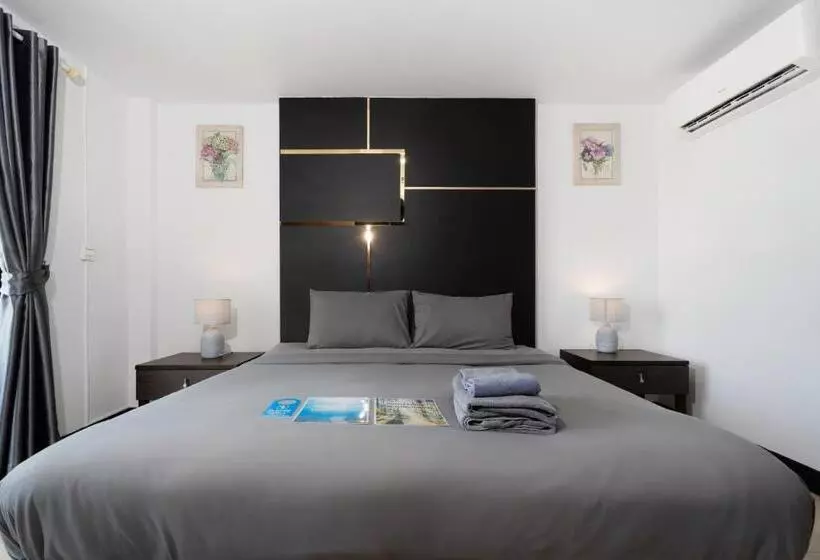 Black Pantera Hostel