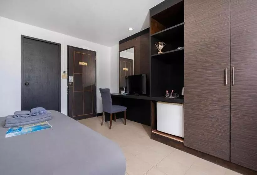 Black Pantera Hostel