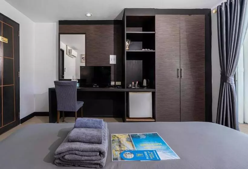 Black Pantera Hostel