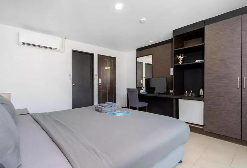 Black Pantera Hostel