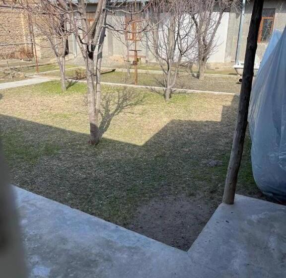 Hostel Tasmin Mexr регистан