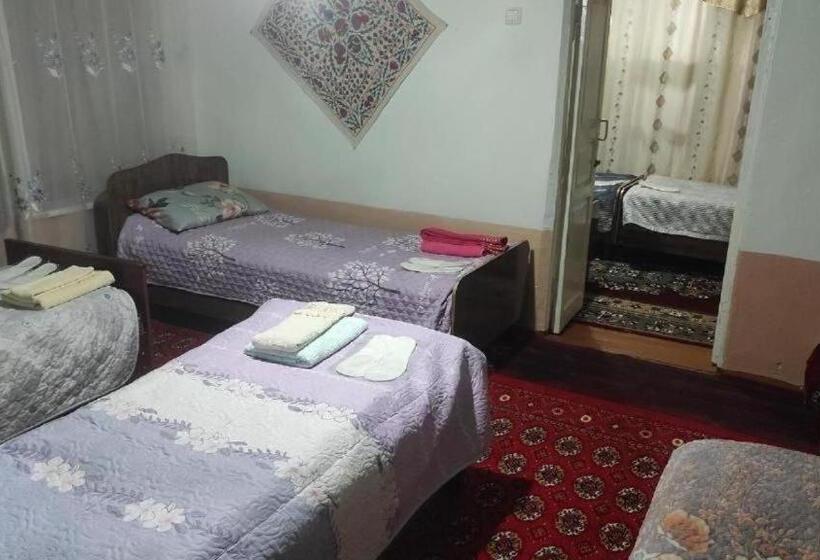 Hostel Tasmin Mexr регистан