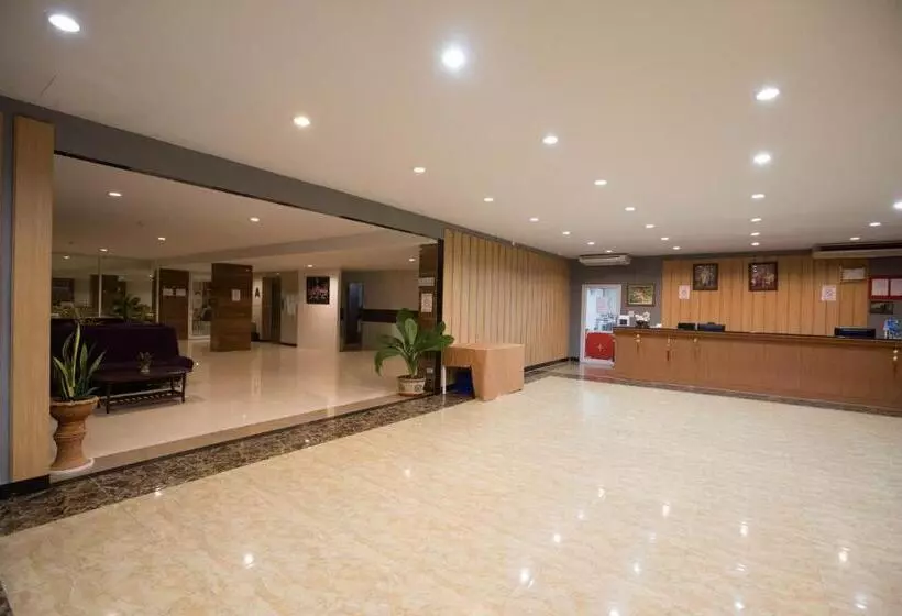 Hotelli Ck Resort Pattaya