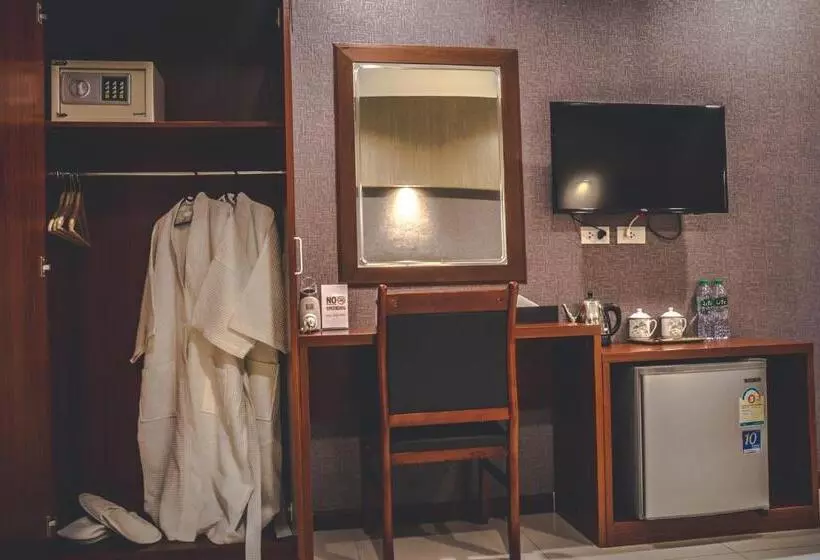 Hotelli Ck Resort Pattaya