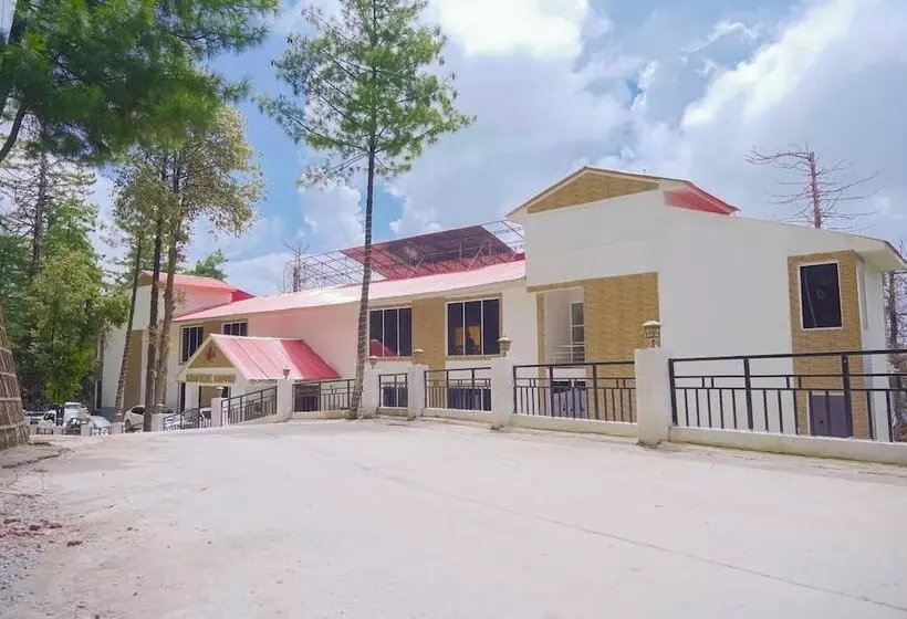هتل Kashmiri Lodges